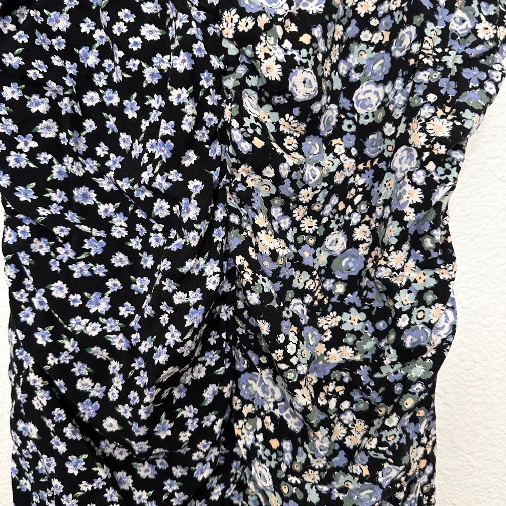 Floral Ruffle Dress - Picture 4 of 8